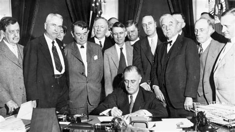 a partir de 1933 implantou-se nos estados unidos o new deal